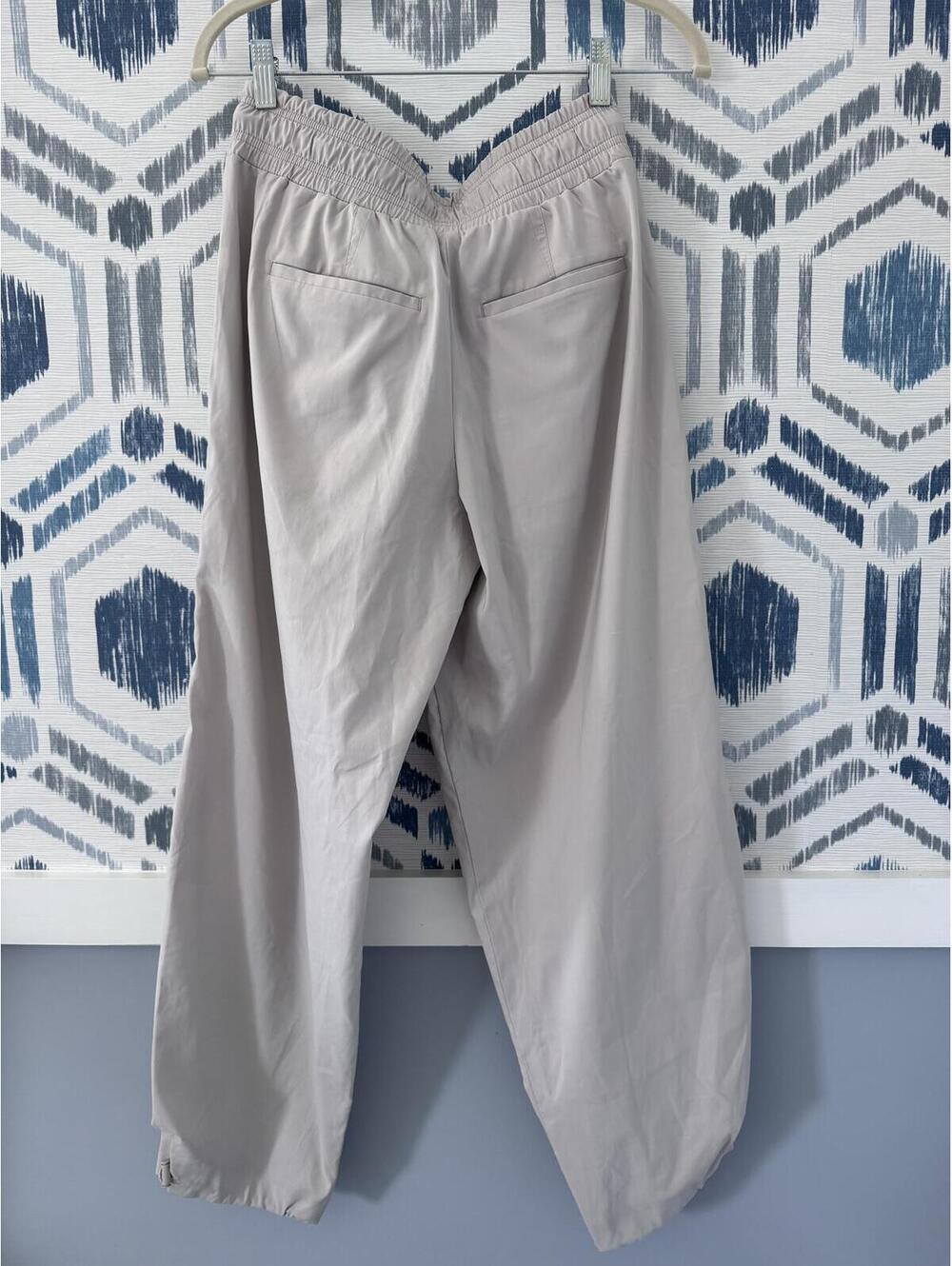 Athleta Joggers - Picture 4 of 4